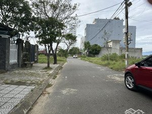 chính chủ cần bán nhanh lô đất víp sát biển sát sân gold brg giá 7,6 tỷ đường trương đăng quế