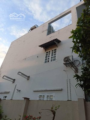 tìm ko ra căn nào tốt hơn! chủ gấp bán - nhà btct 3tầng - dt 110m2 (5,2x22) - đường xe tải thông