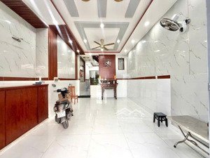 ngay khu aeon mall tên lửa - tỉnh lộ 10 - ngang 4.5m x 17m - hẻm xe tải, sát mặt tiền - 3 phòng ngủ