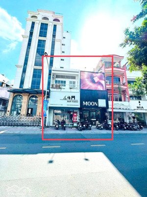 *mặt tiền huỳnh văn bánh* [9.33 x 13m] công nhận: 119.4m2