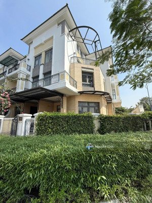 biệt thự góc 2 mặt tiền 250m2 lớn nhất tại verosa park khang điền