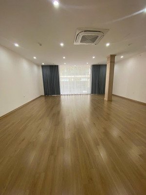 cho thuê nhà lê văn thiêm gần lê văn lương: 80m2 5 tầng đường ô tô 20tr/th