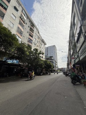 hẻm 6m xe hơi thông-khu phan xích long-phú nhuận-60m-pháp lí chuẩn - chỉ hơn 9 tỷ.