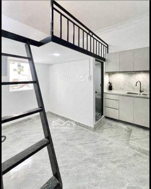 khai trương 31 phòng trọ có bancol - cửa sổ thoáng ngay khu sân bay - cv hoàng văn thụ