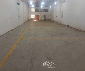 cần cho thuê gấp kho ở đường đào sư tích diện tích 200m2 có pccc