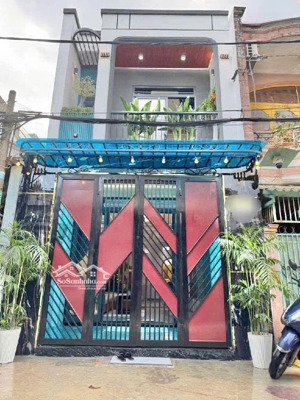 ngay aeon tân phú hxh 6m- dt 4x14 =56 m2 full nội thất 3pn . giá 5.75 tỷ tl chính chủ.