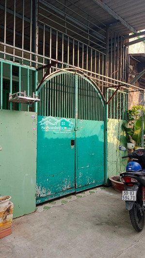 nhà 3 pn, có pn trệt, xe hơi tới nhà, gần st emart 2, giáp tân bình