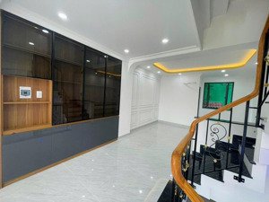 nhà phạm văn đồng,hiệp bình chánh,51m2,5tầng,full nội thất,hẻm nhựa 7m