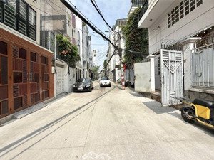 nhà phân lô phú nhuận gần nguyễn văn trỗi, 5 tầng, xe hơi đỗ cửa, 63m2, giá 8.2 tỷ