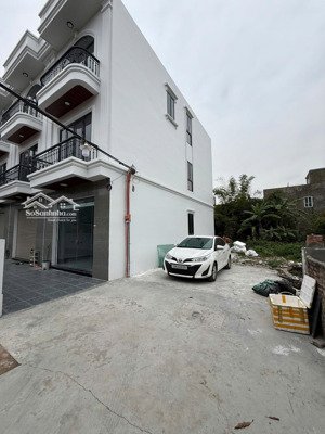 nhà lô góc ngay đường máng nước an đồng, an dương, hải phòng hơn 3 tỷ, có sân để ô tô