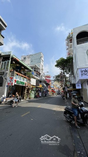 bán lẹ nhà đẹp vào ở liền 2 tầng, 4,1x25m, ngay đường 3/2, thành thái xe hơi vô nhà, chào 18tỷ yl