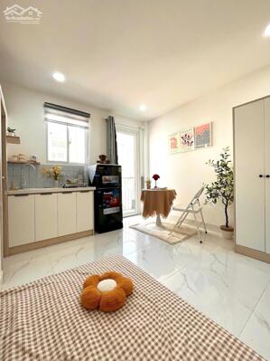 Cho thuê phòng trọ Studio Ban công Q4, gần Đh Luật, Đh Nguyễn Tất Thành, cầu Kênh Tẻ, chợ Xóm Chiếu