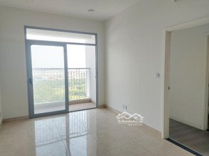 cho thuê 2pn luxgarden, view sông, có sẵn - 8 triệu