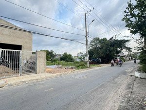 dt đất mt : 8,68 * 25,5 có 144,7m thổ cư