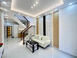 Nhà mới, full nội thất 3PN, gần mặt tiền Phạm Văn Bạch, 4.5 tỷ