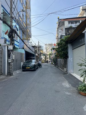 bán nhà hẻm xe hơi bàu cát - trường chinh - xây mới nhà đẹp - giao dịch ngay .