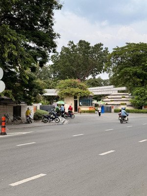 941.7m2 mặt tiền đối diện quân y 175 - [20 x 43m] (xd 12 tầng)