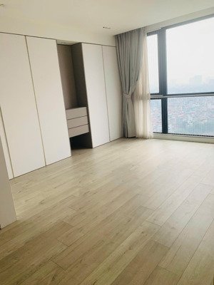 cho thuê căn hộ chung cư royal city, 182m2, uy tín hàng hiếm tại nguyễn trãi, thanh xuân, hà nội