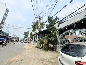 giảm 300tr, chợ gò vấp, siêu hiếm, 3.2m x 13.5m x 2 tầng, 3 phòng ngủ, ban công rộng