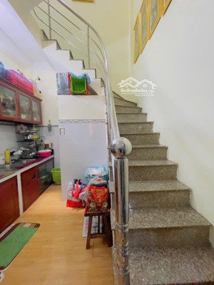 nhà 4 tầng , không quy hoạch , đoàn văn bơ , chỉ 4.8 tỷ.