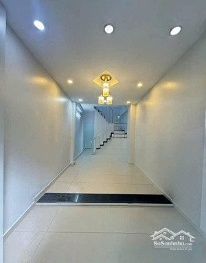 bán nhà quận 7 sát bên quận 4 giá 3ty990 2 lầu 4 phòng ngủ