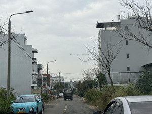 chính chủ cần bán lô đất vị trí kinh doanh bờ quan 3 sát 4 tòa căn hộ ánh dương của sungruop