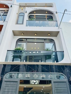 nhà đẹp xây mới 3pn gần emart đường phan huy ích - p.12 gò vấp dt: 4x10 trệt 2 lầu chỉ hơn 5tỷ