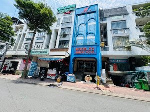 cơ hội đầu tư ! nhà phố 5 tầng kdc kim sơn q7, dt: 5x20m, tk: hầm 5 lầu, có thang máy, giá: 23.5tỷ