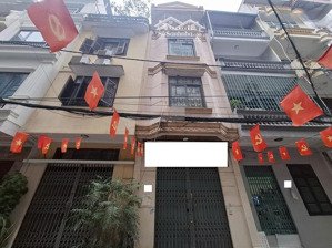 hiếm, 4 tầng phân lô trần quốc hoàn, cầu giấy vỉa hè, oto đỗ cửa, kinh doanh 40m2 16.5 tỷ