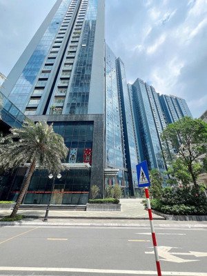 chung cư cao cấp lô góc 3 ngủ full nội thất đẹp sunshine city cipu-dt 103 m. full nội thất sẵn