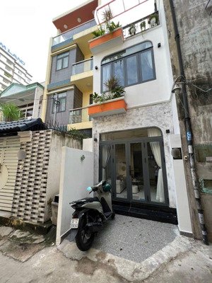 ngay khu d cách hẻm xe tải 1 căn nhà xvnt p25 bình thạnh giá 3.9 tỷ bớt lộc dt: 30m2