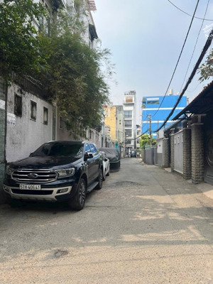 dòng tiền cho thuê cực tốt, ngay ngã tư hàng xanh, bao quang các trường đh lớn