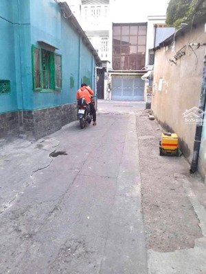 nở hậu 4,5m - sát hẻm xe hơi - 32m2 - 2 tầng - 2pn - tăng bạt hổ - chỉ 4,25tỷ