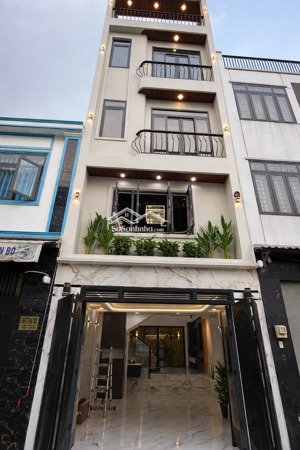 nhà đẹp mới xây - tặng full nội thất - dọn vào ở ngay. trung tâm hành chính bình hưng hòa 7,4 tỷ