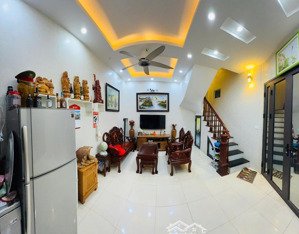 chính chủ cần bán gấp nhà 3 mặt tiền, lô góc, ngõ an sơn phố đại la