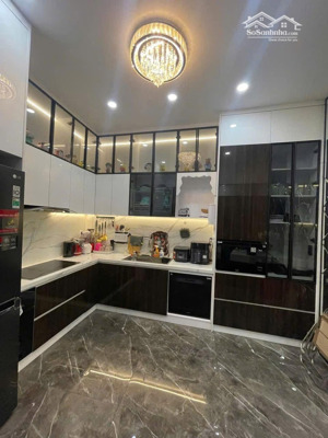 hàng hiếm võ văn tần, quận 3, hcm - gần chợ. thang máy vip. giá 4.2tỷ/50m2. lh: nhi)