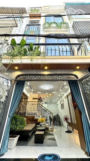 chính chủ cần bán gấp nhà mai văn ngọc, p10, phú nhuận, giá 3tỷ4 dt 67,2m2, hđ thuê 18 triệu/th