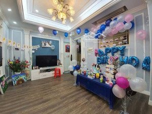 tiếc khi bán gấp chung cư view đường cầu giấy 90m 3n 2wc sang trọng đẳng cấp. phí d.vụ rẻ. 8.86 tỷ