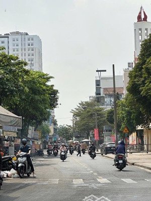 hẻm như mặt tiền kinh doanh tân bình giáp q10, q11 vòng xoay lê đại hành lý thường kiệt-