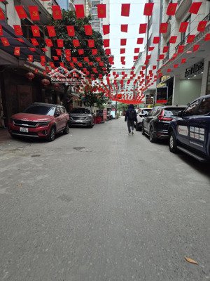 bán gấp tòa nhà mỹ đình 58m2 giá 13,4tỷ lô góc 2 thoáng ô tô, dòng tiền khỏe