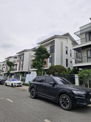 hàng chủ đầu tư - vốn 30% - miễn lãi gốc 24 tháng - 5 tỷ sở hữu căn 230m2 kèm nhà 3 tầng mới tinh.