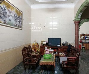 cần bán đất tặng nhà tại xóm 20 nhgi phú -tp vinh -nghệ an