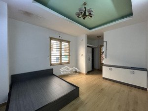 độc quyền studio 26m2 - cửa sổ lớn - tiện nghi mới 100% - ngay trung tâm gần vòng xoay dân chủ q10