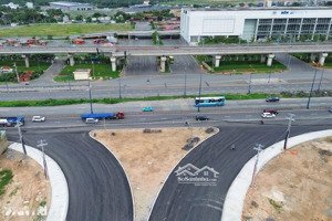 chính chủ bán gấp lô đất mặt tiền đường thống nhất ( đại lộ đông tây) kđt bình nguyên