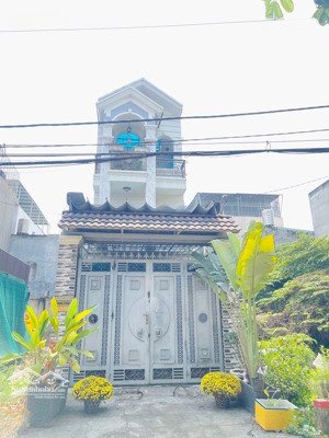 bán nhà 3 tầng mặt tiền đường thạnh lộc 57 phường thạnh lộc q12, 66m (4mx17m) giá 5,5tỷ đường 7m