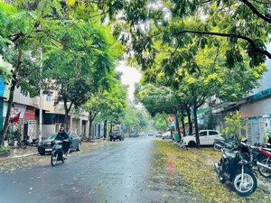 tân mai , lô góc 2 mặt phố , kinh doanh bét nhè , 4 ô tô tránh , vỉa hè , thang máy, 60m2, 16 tỷ