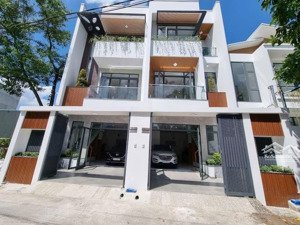 bán nhà trệt 2 lầu phú lợi gần đại học bình dương