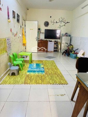 bán gấp căn hộ ct1 nam xa la hà đông, hà nội.
dt: 70,4m2, 2n 2vs, ban công đông nam sổ đỏ lâu dài