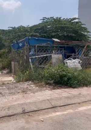 4 tỷ 190 thương lượng, đất đường nhựa, khu phân lô đồng bộ, diện tích : 4,2 x 18