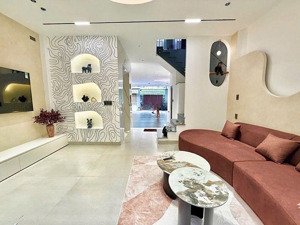 chdv mặt tiền đường số 7, p11, 5.1x16, 5 tầng, 6p 6wc, thang máy, cạnh cv làng hoa, 14.3tỷ